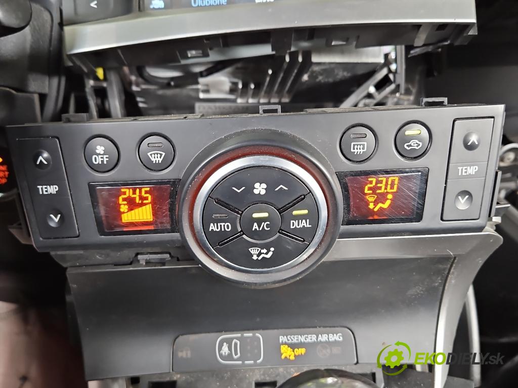 Toyota Verso 2009-2018 1.8 16V 147 HP manual 108 kW 1798 cm3 5- panel kúrenia 55900-0F111