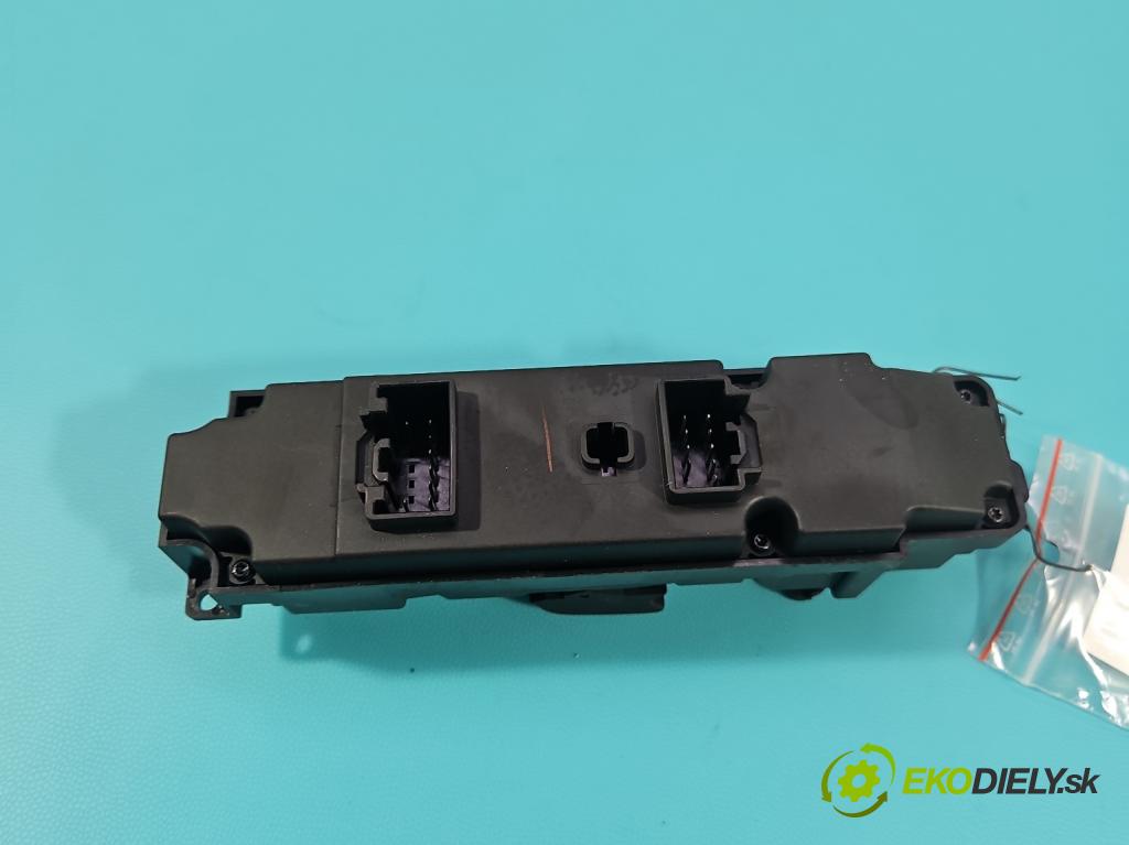 Mazda 2 II 2007-2014 1.3 16V 86 hp manual 63 kW 1349 cm3 3- Přepínač oken zpětných zrcátek DJ0266350A