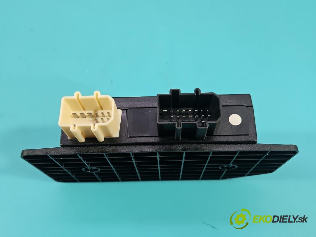 Vw Passat B5 1995-2005 1.6 8V 101 HP manual 74 kW 1595 cm3 4- riadiaca jednotka komfortu 3B0959798