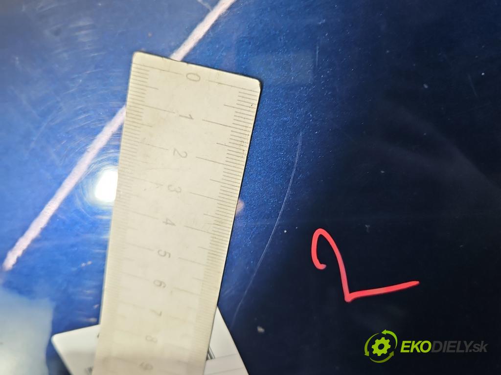 Toyota Corolla E12 2001-2009 2.0 D4D 116 hp manual 85 kW 1995 cm3 5- blatnik přední levý  (Levý přední blatník)