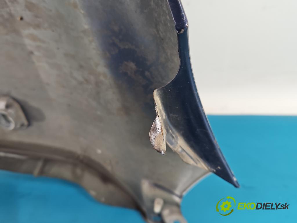 Toyota Corolla E12 2001-2009 2.0 D4D 116 HP manual 85 kW 1995 cm3 5- blatník predné pravý  (Kľučka dverí ostatné)