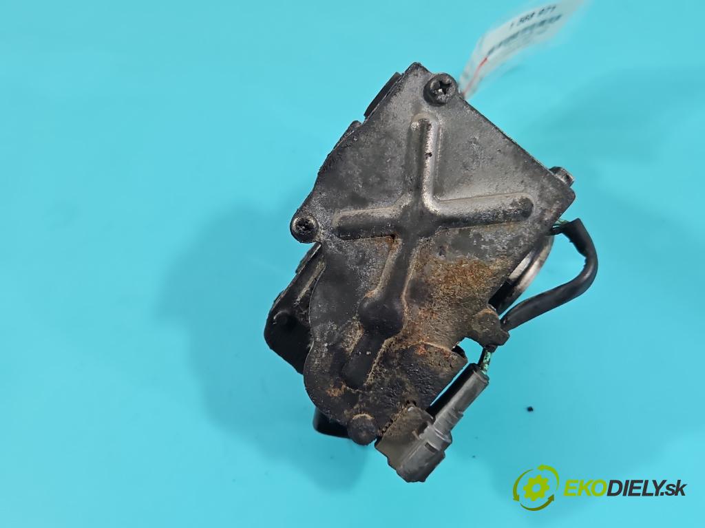 Toyota Corolla E12 2001-2009 2.0 D4D 116 HP manual 85 kW 1995 cm3 5- klapka  (Škrtiaca klapka)