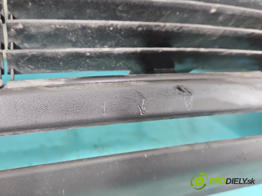 Vw Passat B5 1995-2005 1.6 8V 101 HP manual 74 kW 1595 cm3 4- nárazník predné  (Kľučka dverí ostatné)