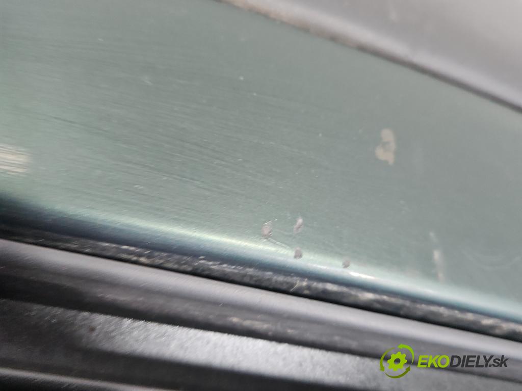 Vw Passat B5 1995-2005 1.6 8V 101 HP manual 74 kW 1595 cm3 4- nárazník predné  (Kľučka dverí ostatné)