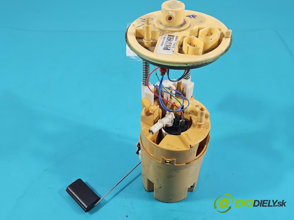 Bmw X5 E70 2006-2013 3.0d 245KM automatic 180 kW 2993 cm3 5- čerpadlo paliva 7164315