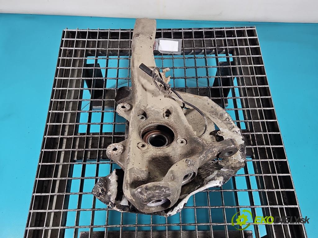 Bmw X5 E70 2006-2013 3.0d 245KM automatic 180 kW 2993 cm3 5- náboj ľavé  (Náboj kolesa)