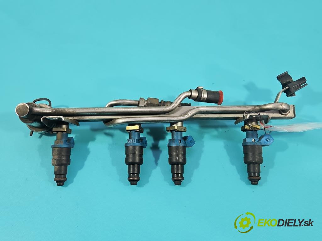 Vw Passat B5 1995-2005 1.6 8V 101 HP manual 74 kW 1595 cm3 4- vstrek 06B133551 (Vstrekovač paliva)