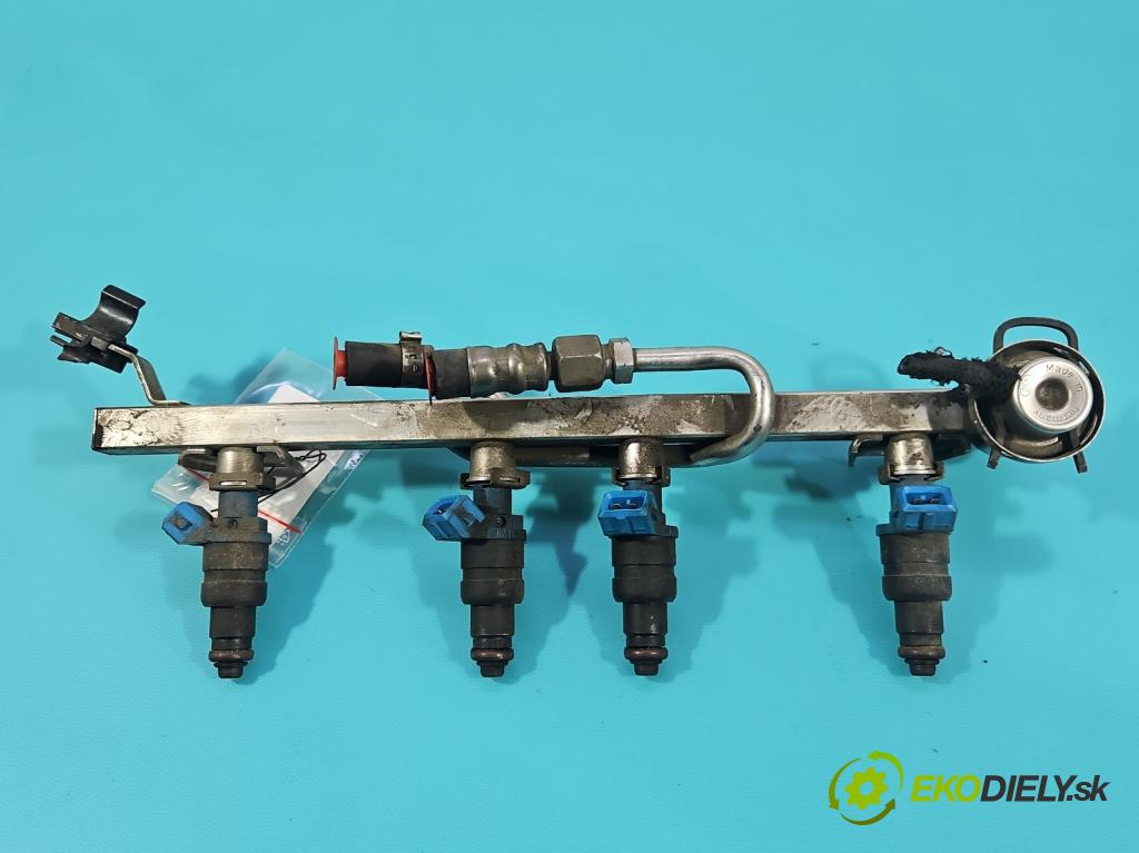 Vw Passat B5 1995-2005 1.6 8V 101 HP manual 74 kW 1595 cm3 4- vstrek 06B133551 (Vstrekovač paliva)