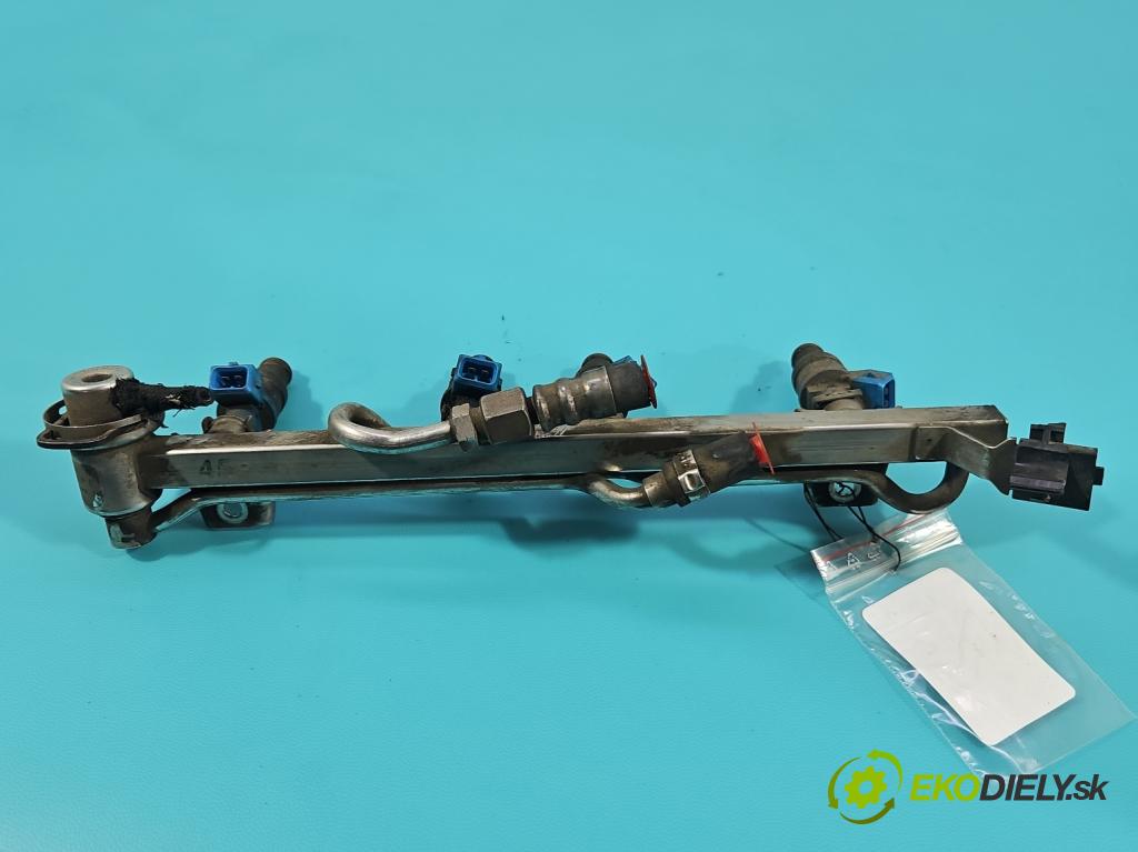 Vw Passat B5 1995-2005 1.6 8V 101 HP manual 74 kW 1595 cm3 4- vstrek 06B133551 (Vstrekovač paliva)