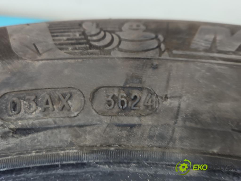 Bmw X5 E70 2006-2013 3.0d 245KM automatic 180 kW 2993 cm3 5- pneumatiky: zimní para