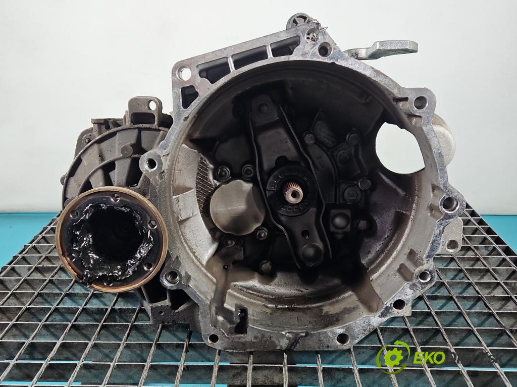 Skoda Octavia III 2013- 1.5 TSI 150 HP manual 110 kW 1498 cm3 5- prevodovka stupeň,rýchlosť manual TJW