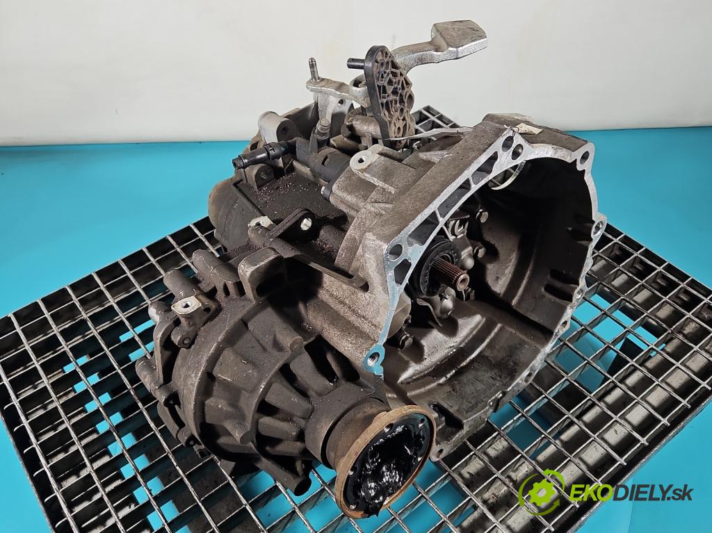 Skoda Octavia III 2013- 1.5 TSI 150 HP manual 110 kW 1498 cm3 5- prevodovka stupeň,rýchlosť manual TJW