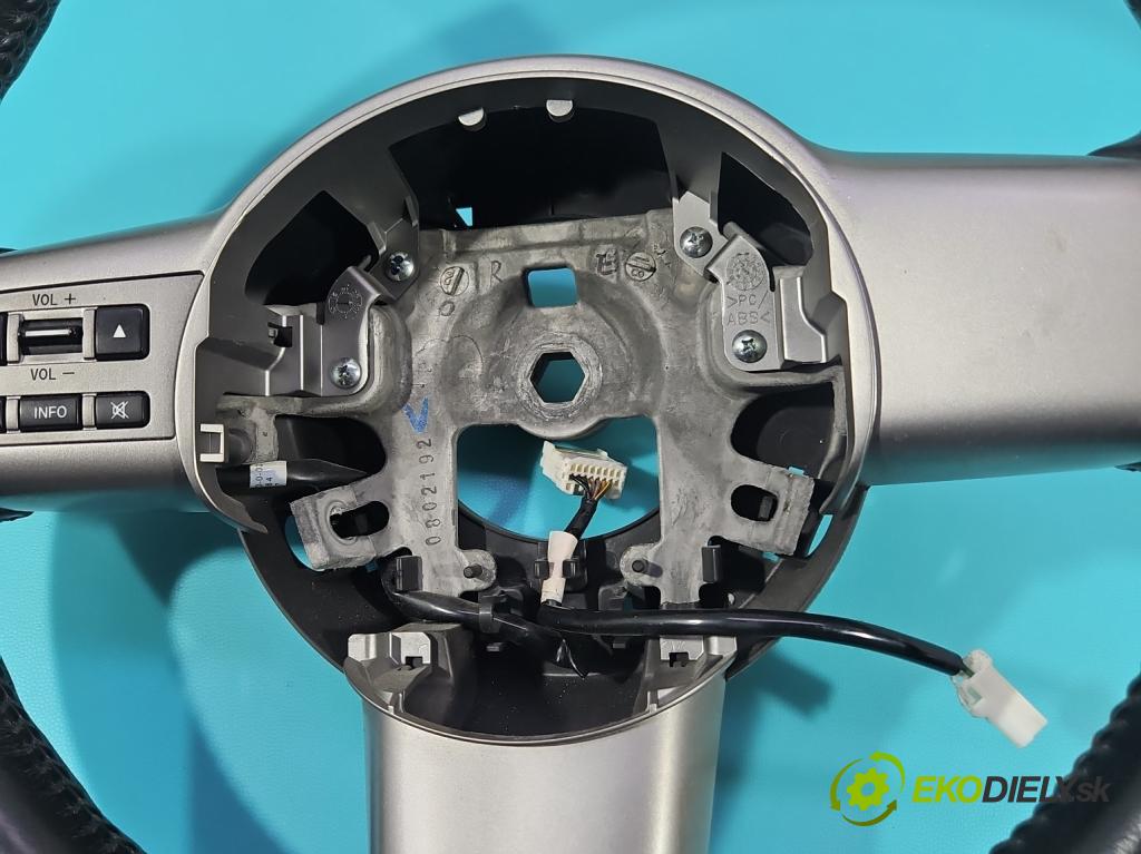 Mazda 2 II 2007-2014 1.3 16V 86 HP manual 63 kW 1349 cm3 3- volant  (Volant)