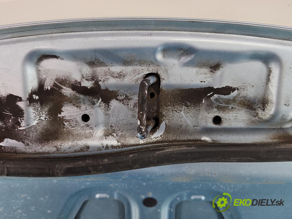 Mazda 2 II 2007-2014 1.3 16V 86 HP manual 63 kW 1349 cm3 3- kapota predná