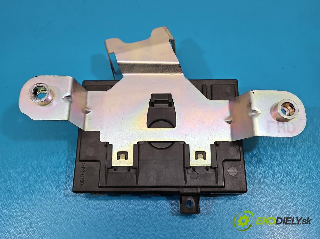 Mazda 2 II 2007-2014 1.3 16V 86 HP manual 63 kW 1349 cm3 3- riadiaca jednotka motora 279721-3730