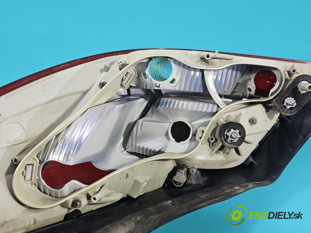 Opel Insignia A 2008-2017 2.0 cdti 131 HP manual 96 kW 1956 cm3 5- svetlo / reflektor zadné ľavé (Kľučka dverí ostatné)