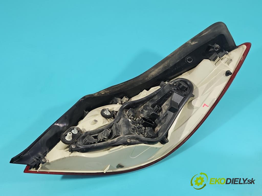 Opel Insignia A 2008-2017 2.0 cdti 131 HP manual 96 kW 1956 cm3 5- svetlo / reflektor zadné ľavé (Kľučka dverí ostatné)