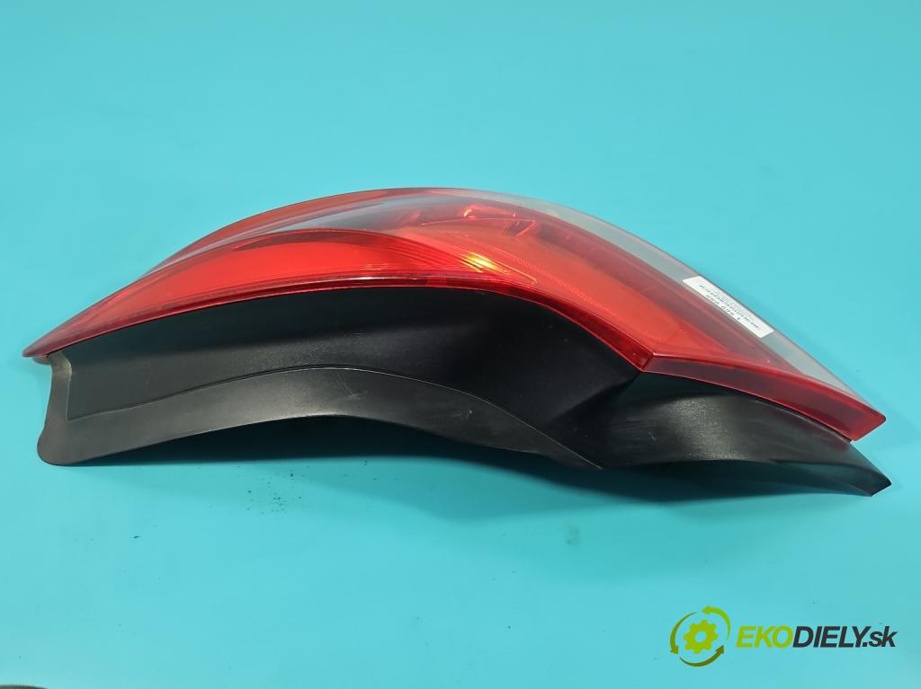 Opel Insignia A 2008-2017 2.0 cdti 131 HP manual 96 kW 1956 cm3 5- svetlo / reflektor zadné pravé  (Kľučka dverí ostatné)