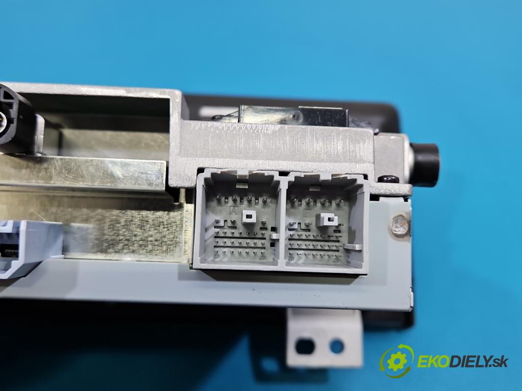 MG MG3  24- 1.5 16V 102 HP automatic 75 kW 1498 cm3 5- Zobrazit: 7F3111AR4013183 (Prístrojová doska)