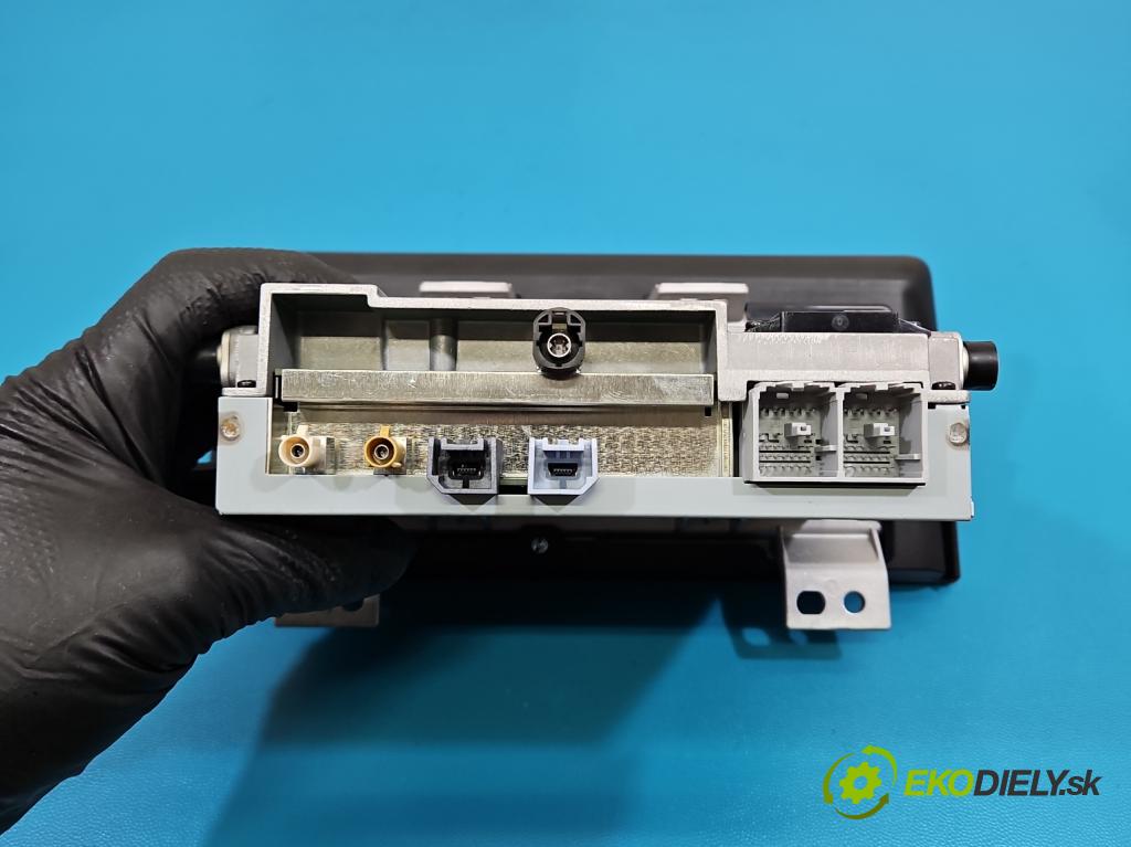 MG MG3  24- 1.5 16V 102 HP automatic 75 kW 1498 cm3 5- Zobrazit: 7F3111AR4013183 (Prístrojová doska)