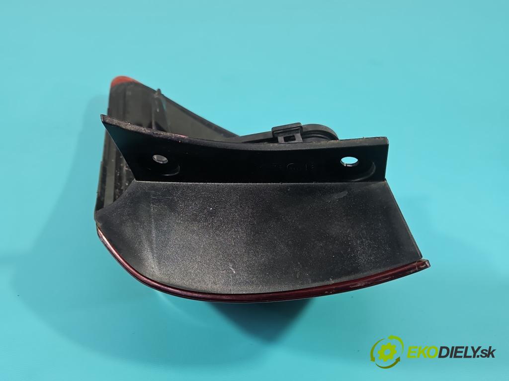 Nissan Qashqai I J10 2006-2013 2.0 dci 150 HP manual 110 kW 1995 cm3 5- svetlo / reflektor zadné ľavé  (Kľučka dverí ostatné)