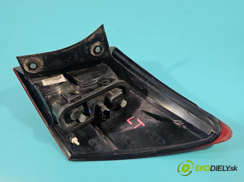 Nissan Qashqai I J10 2006-2013 2.0 dci 150 HP manual 110 kW 1995 cm3 5- svetlo / reflektor zadné ľavé  (Kľučka dverí ostatné)