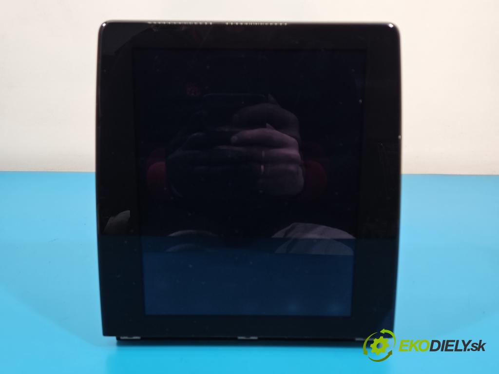 Renault Clio V 2019- 1.0 91 KM automatic 67 kW 999 cm3 5- Zobrazit: 280915092R (Prístrojová doska)