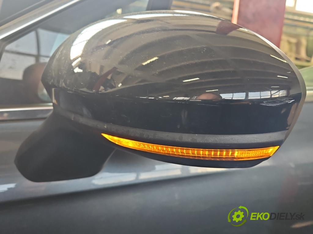 Renault Clio V 2019- 1.0 91KM automatic 67 kW 999 cm3 5- zpětné zrcátko levé  (Klika dveří ostatní)