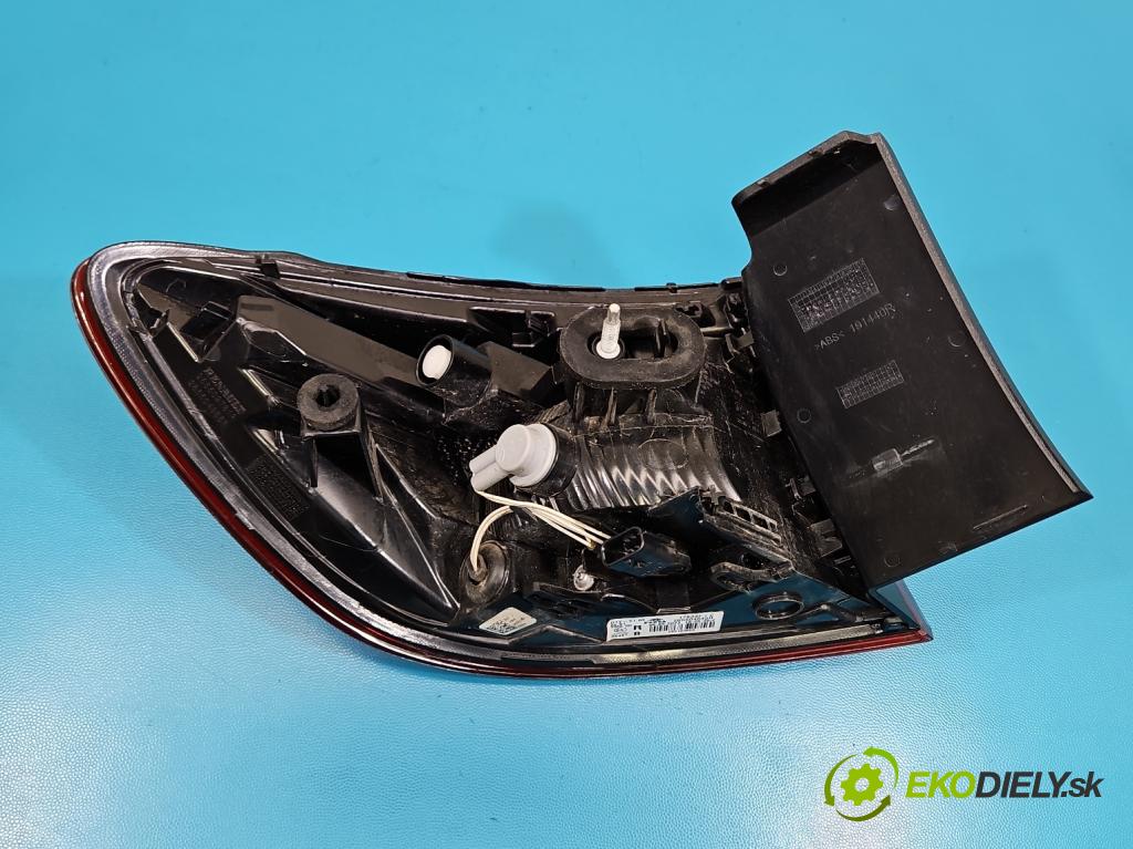 Renault Clio V 2019- 1.0 91 KM automatic 67 kW 999 cm3 5- svetlo / reflektor zadné pravé 265504885R (Kľučka dverí ostatné)