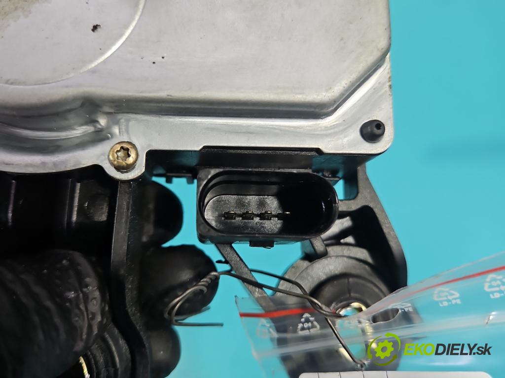 Vw Passat B6 2005-2010 1.6 8V 102 HP manual 75 kW 1595 cm3 5- motor stieračov zadné 3C9955711