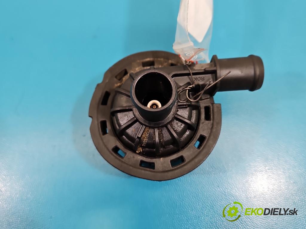 Skoda Octavia IV 2019- 2.0 TDI 116 HP manual 85 kW 1968 cm3 5- pompa obehu voda: 3Q0965564