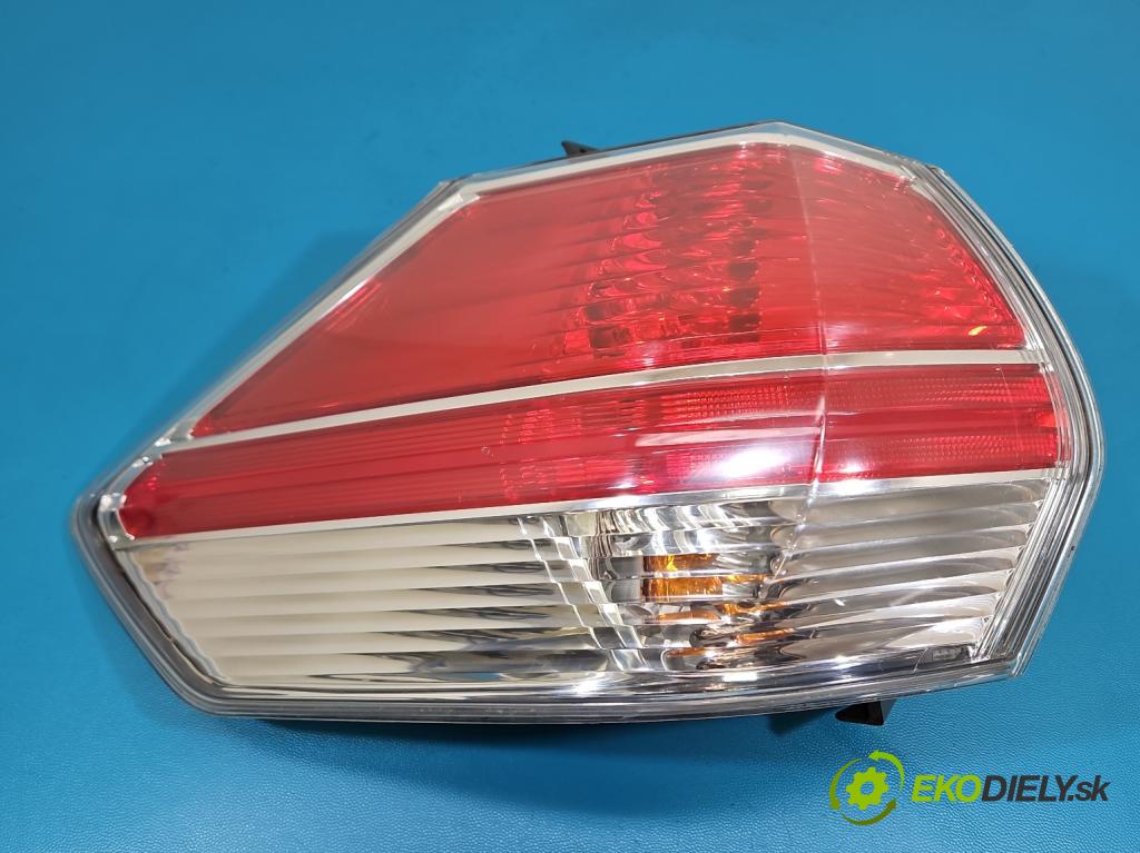 Nissan X-trail III T32 2013-2021 1.6 dci 131 HP automatic 96 kW 1598 cm3 5- svetlo / reflektor zadné ľavé  (Kľučka dverí ostatné)