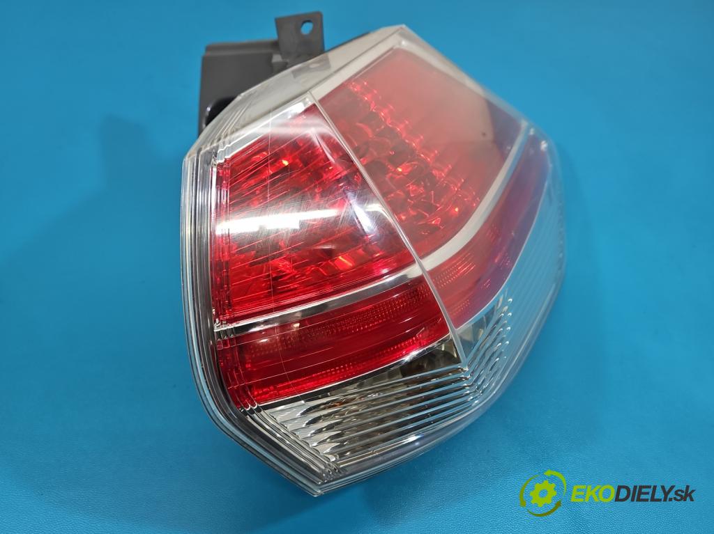 Nissan X-trail III T32 2013-2021 1.6 dci 131 HP automatic 96 kW 1598 cm3 5- svetlo / reflektor zadné pravé  (Kľučka dverí ostatné)