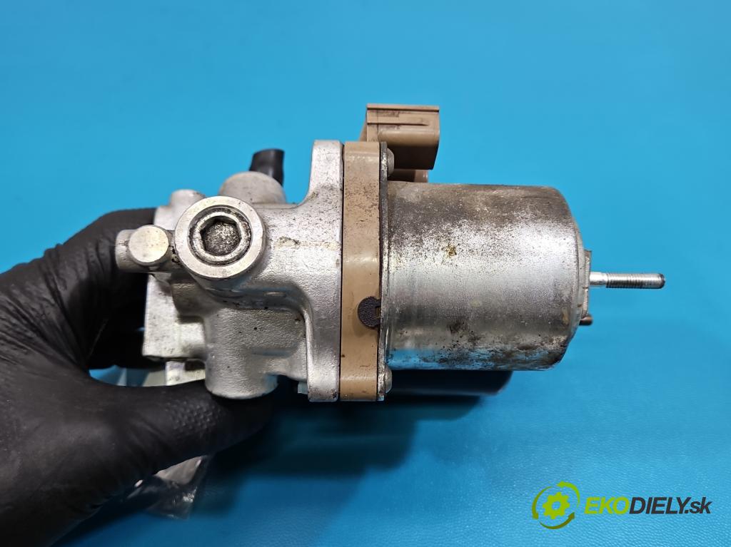 Toyota Auris II 2012-2018 1.8 16V 99 hp automatic 73 kW 1798 cm3 5- čerpadlo abs 47070-12010 (Pumpa ABS)