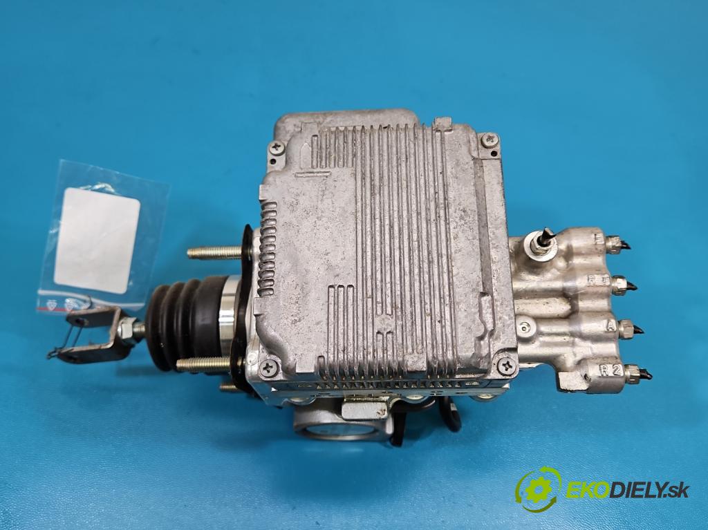 Toyota Auris II 2012-2018 1.8 16V 99 hp automatic 73 kW 1798 cm3 5- servo posilovač 47270-47030
