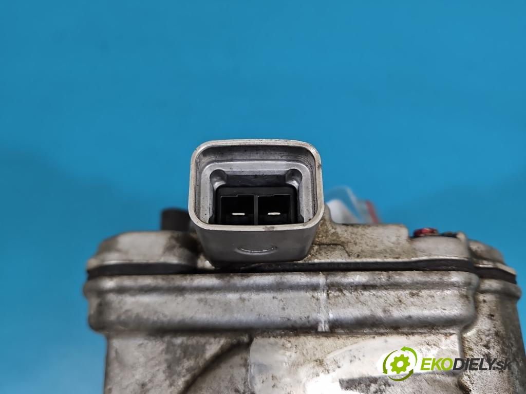 Toyota Auris II 2012-2018 1.8 16V 99 HP automatic 73 kW 1798 cm3 5- Kompresor: klimatizácie 042200-1330 (Kompresor klimatizácie)