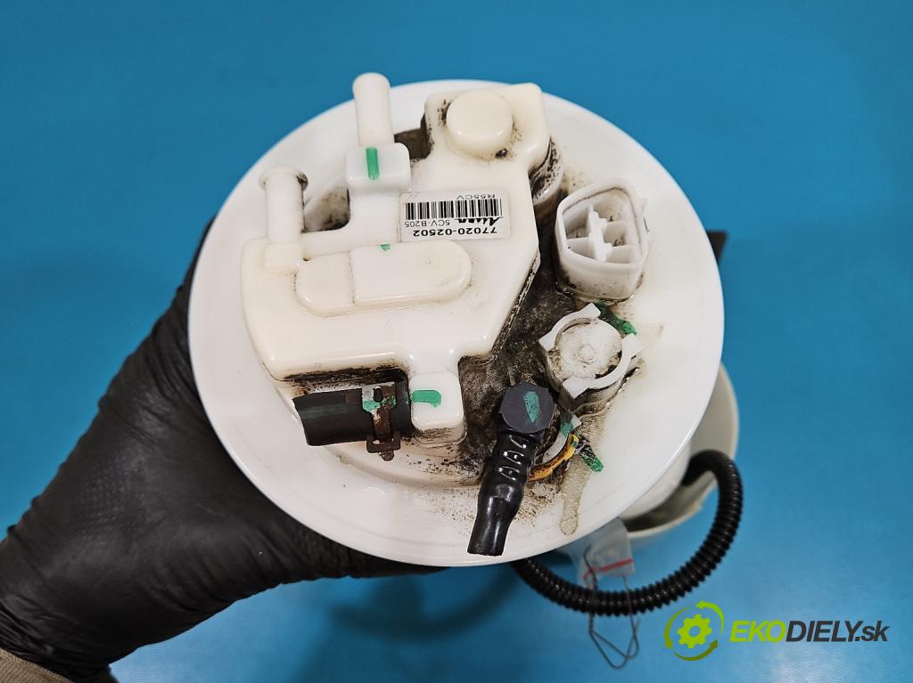 Toyota Auris II 2012-2018 1.8 16V 99 HP automatic 73 kW 1798 cm3 5- čerpadlo palivo 77020-02502