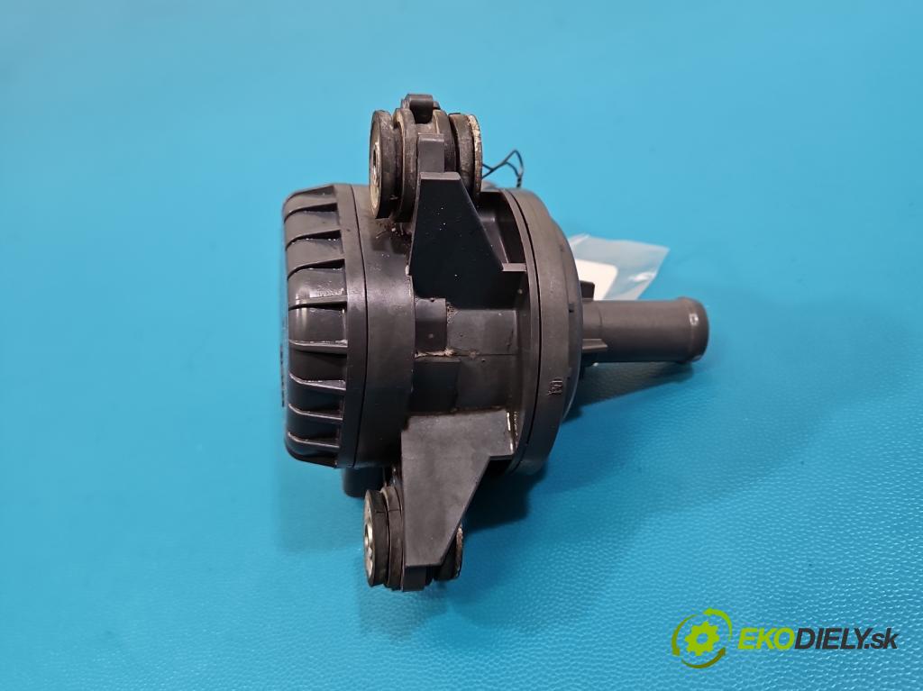 Toyota Auris II 2012-2018 1.8 16V 99 HP automatic 73 kW 1798 cm3 5- pompa obehu voda: G9040-52010