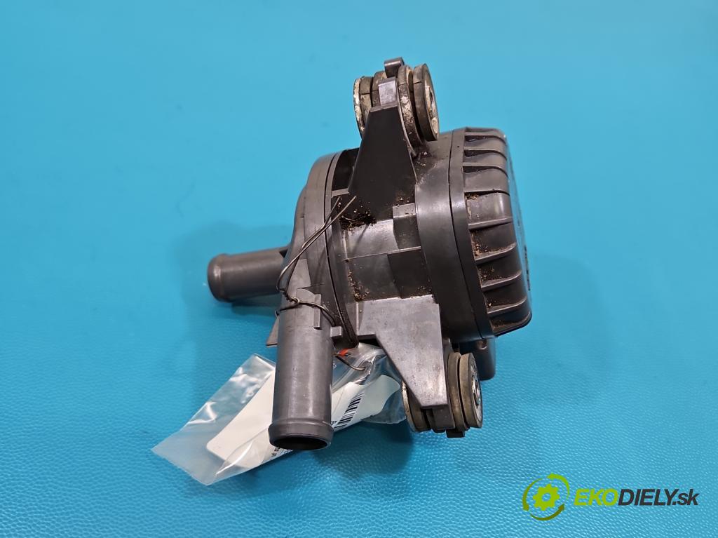 Toyota Auris II 2012-2018 1.8 16V 99 HP automatic 73 kW 1798 cm3 5- pompa obehu voda: G9040-52010