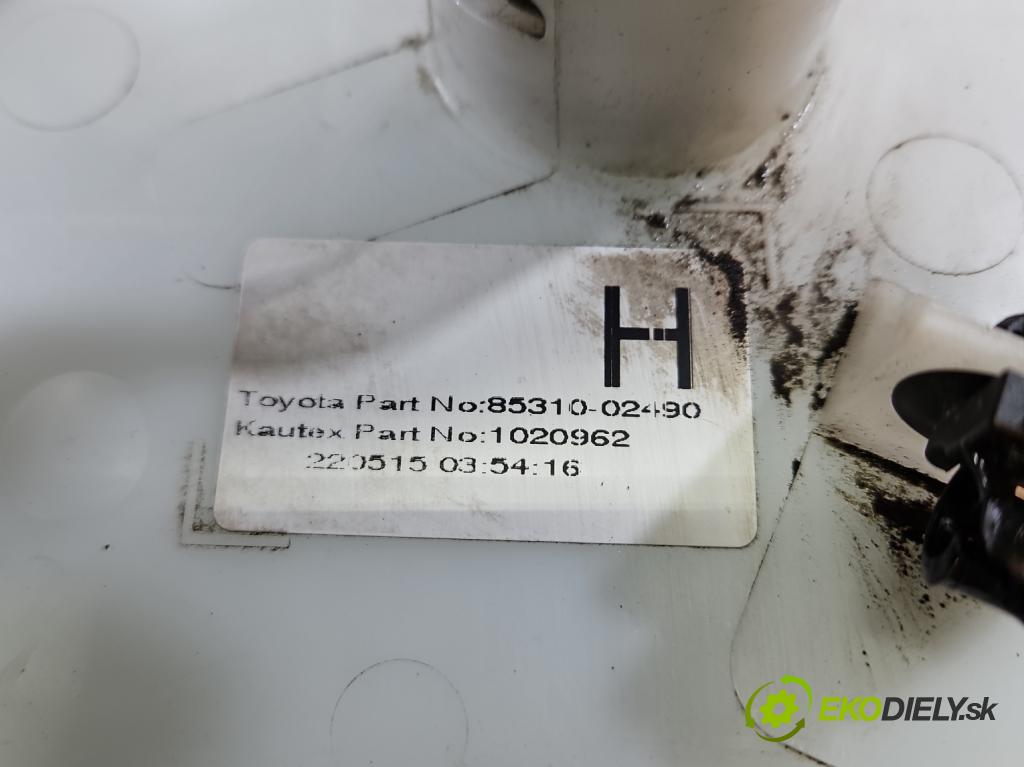 Toyota Auris II 2012-2018 1.8 16V 99 hp automatic 73 kW 1798 cm3 5- nádržka tekutina: ostřikovačů 85310-02490