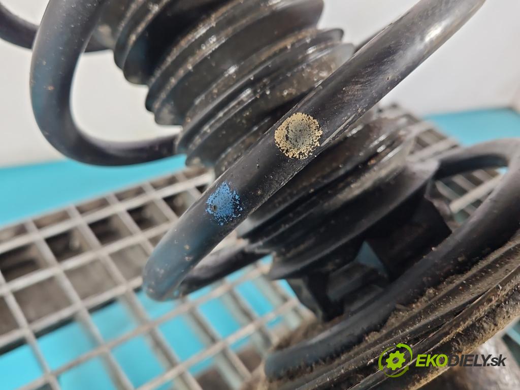 Toyota Auris II 2012-2018 1.8 16V 99 HP automatic 73 kW 1798 cm3 5- pružina predné