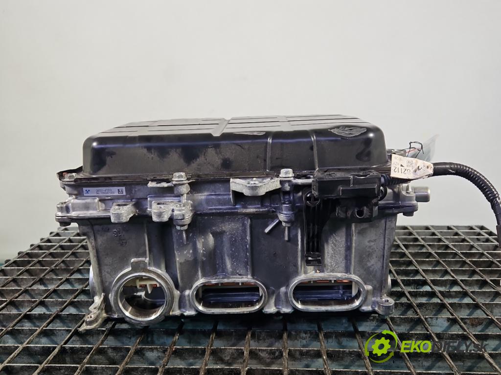 Toyota Auris II 2012-2018 1.8 16V 99 HP automatic 73 kW 1798 cm3 5- střídač: prúd G9201-47053