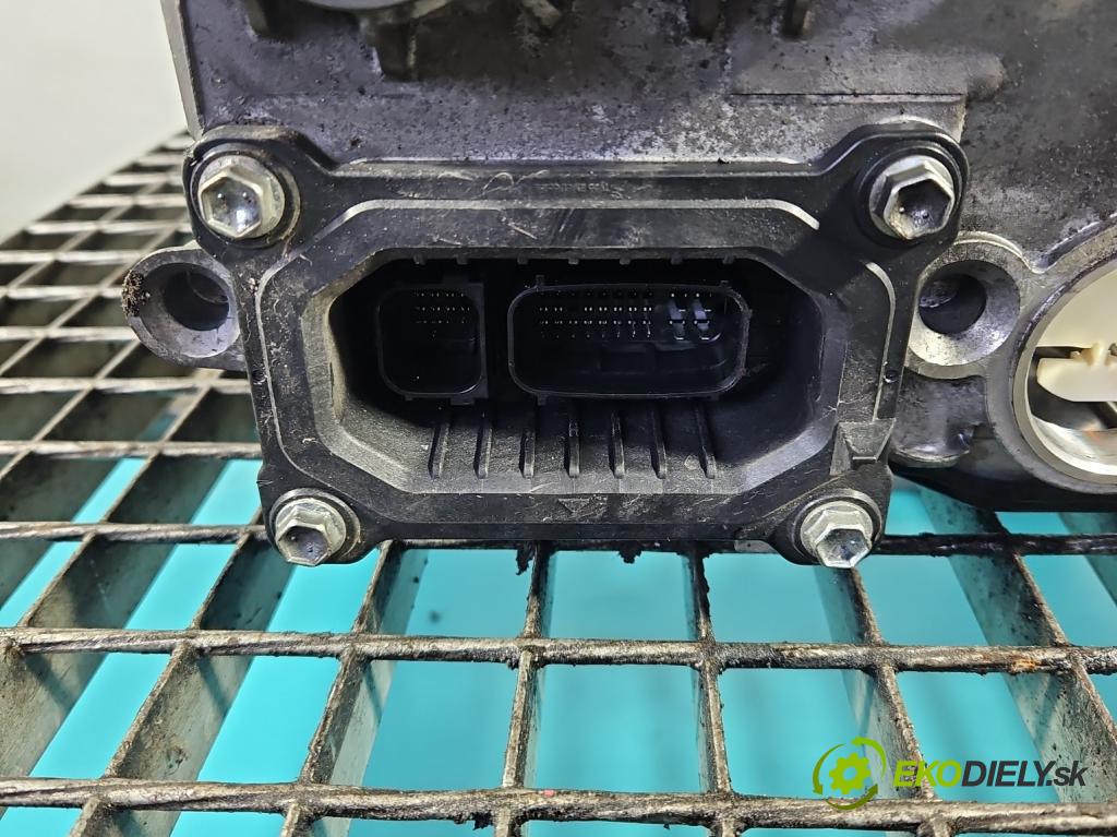 Toyota Auris II 2012-2018 1.8 16V 99 HP automatic 73 kW 1798 cm3 5- střídač: prúd G9201-47053