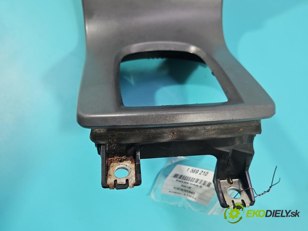 Volvo C30 1.6 hdi 109 HP manual 80 kW 1560 cm3 3- panel kúrenia 30739671