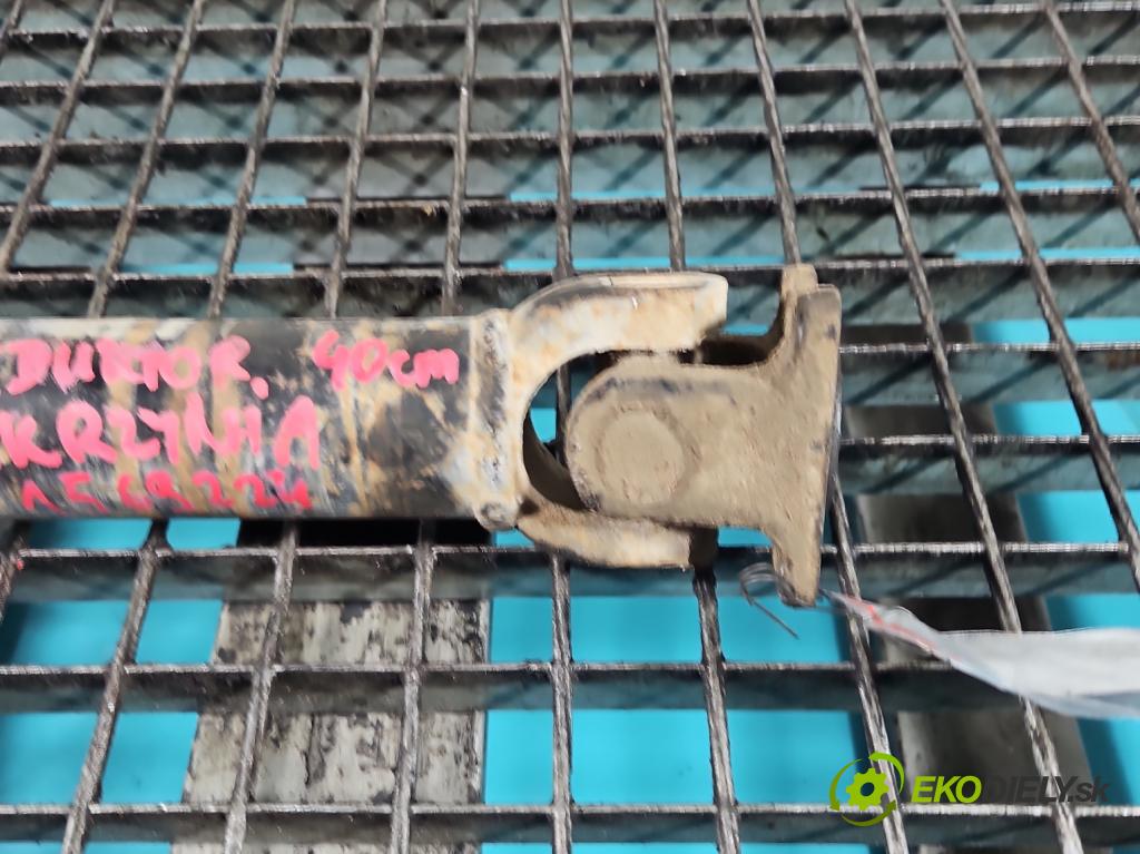 Suzuki Samurai 1.3 16V 64 hp manual 47 kW 1315 cm3 3- hřídel hnací přední