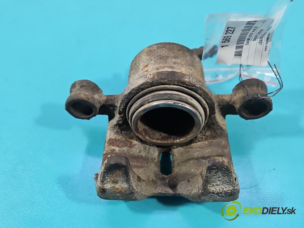 Suzuki Samurai 1.3 16V 64 HP manual 47 kW 1315 cm3 3- brzdič predné ľavý  (Kľučka dverí ostatné)