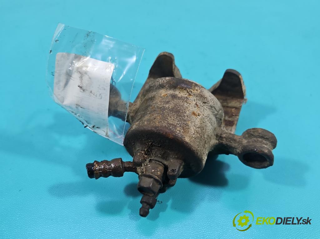 Suzuki Samurai 1.3 16V 64 HP manual 47 kW 1315 cm3 3- brzdič predné ľavý  (Kľučka dverí ostatné)