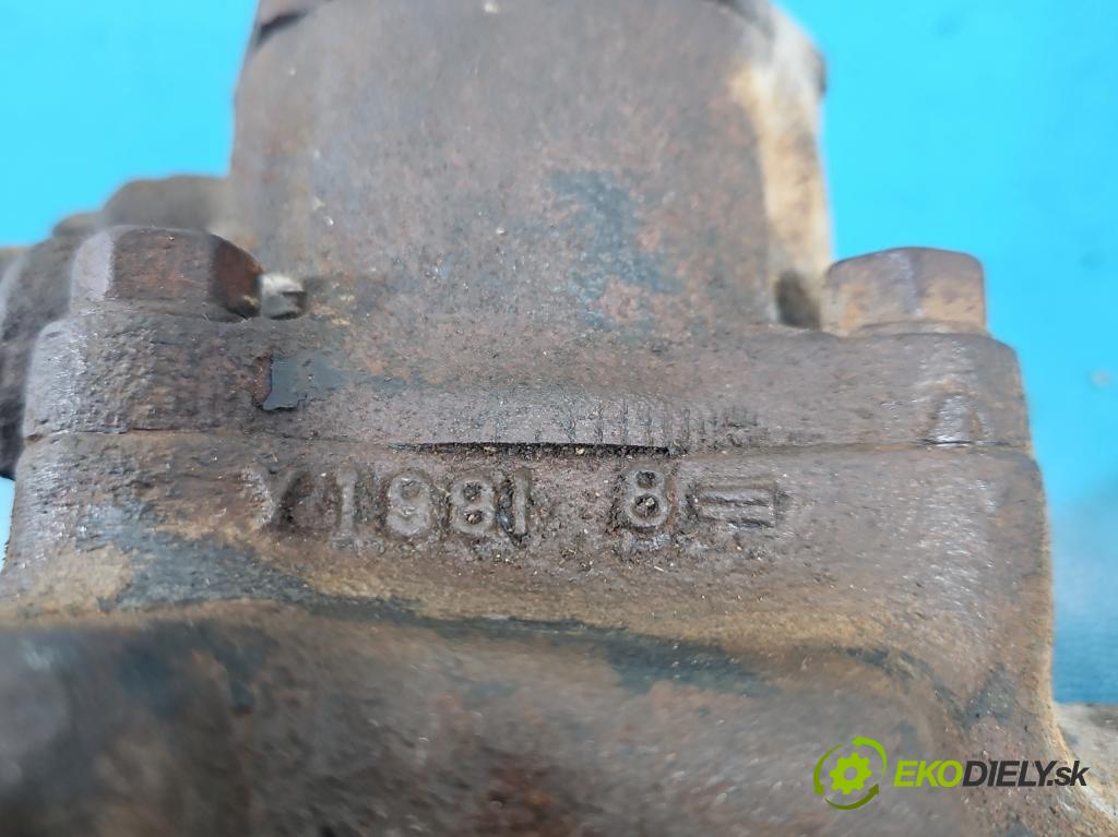 Suzuki Samurai 1.3 16V 64 HP manual 47 kW 1315 cm3 3- Ozubené kolo: volant