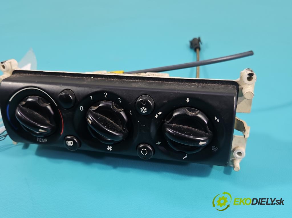 Mini One I 2000-2006 1.6 16V 90 hp manual 66 kW 1598 cm3 3- palubní deska panel topení 1502214