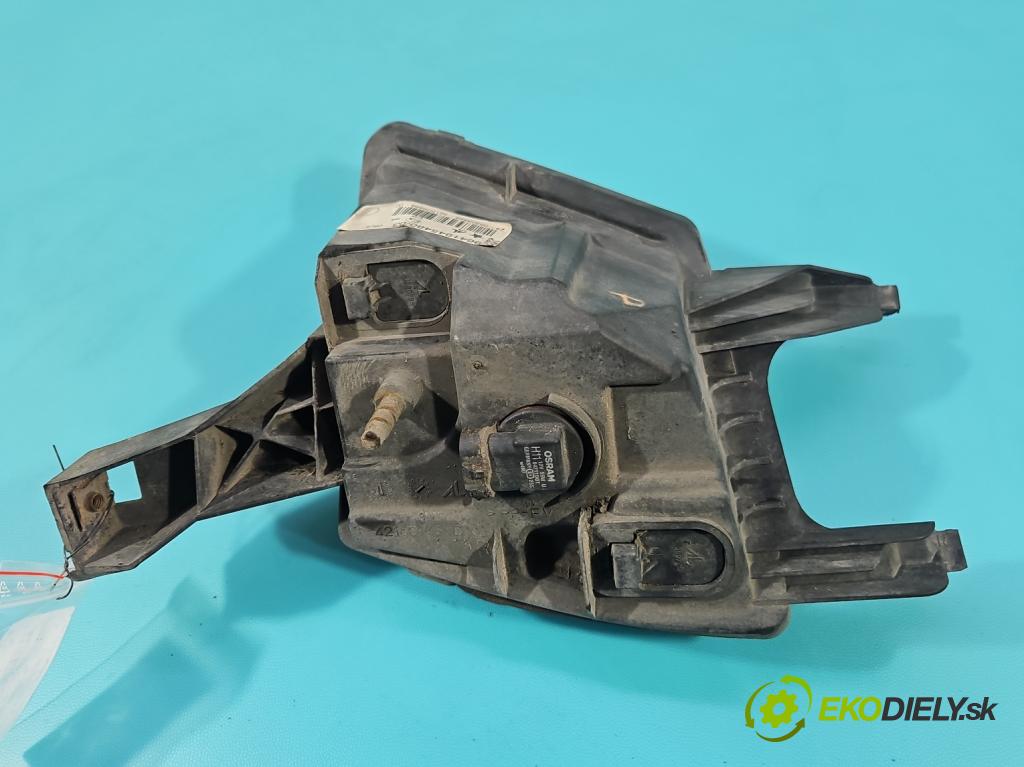 Peugeot 407 2.0 16V 136 HP manual 100 kW 1997 cm3 4- Halogen pravý 9641945480 (Kľučka dverí ostatné)